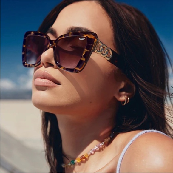 Quay Australia x Love Island Chain Reaction Cat Eye Sunglasses Tortoise - Picture 1 of 6